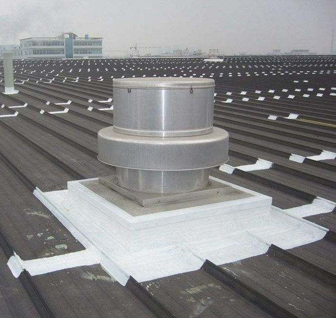 畜禽良种场钢结构屋面案例